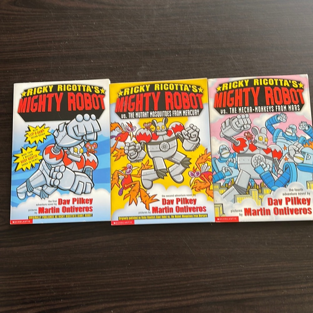 Ricky Ricotta’s Mighty Robot Book Bundle- ages 5-7